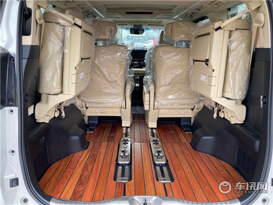 20款丰田埃尔法2.5四驱顶级尊贵版行情