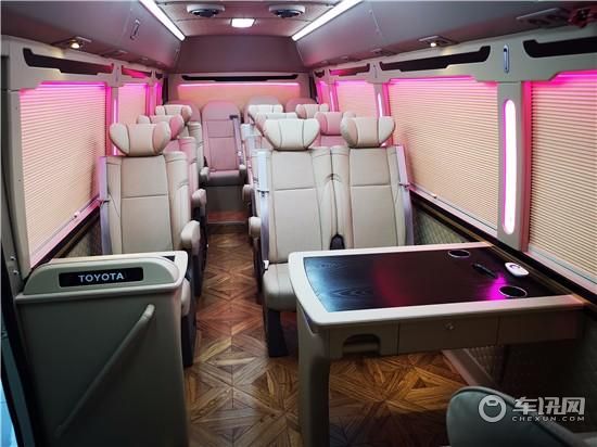 17座考斯特价格 丰田考斯特新款商务车