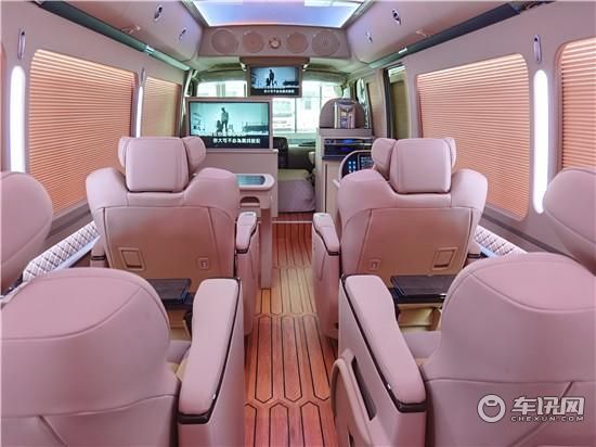 丰田考斯特10座价格 考斯特豪华商务车