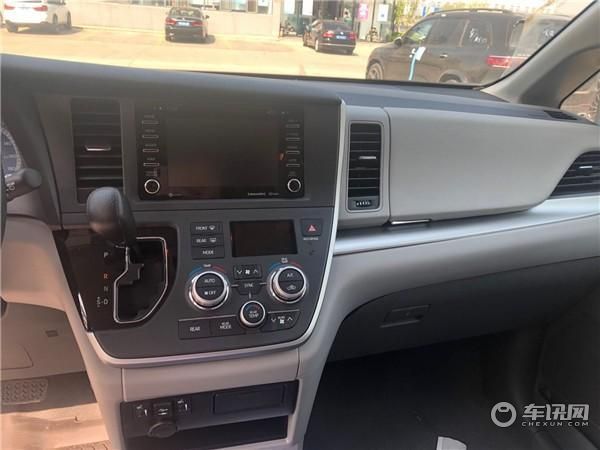 20款丰田塞纳两驱LE金秋钜惠 豪华升级 购车送精美装饰