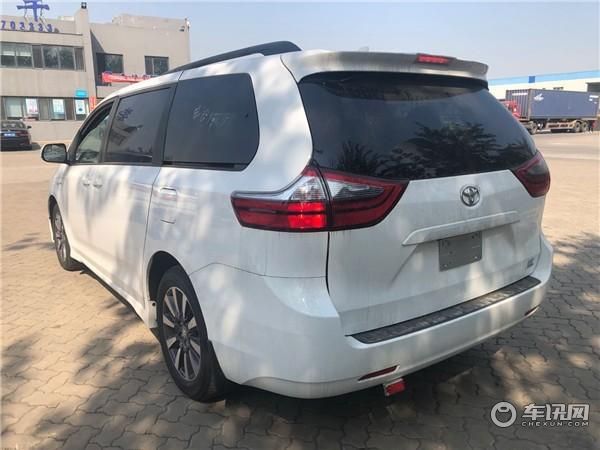 20款丰田塞纳两驱LE金秋钜惠 豪华升级 购车送精美装饰