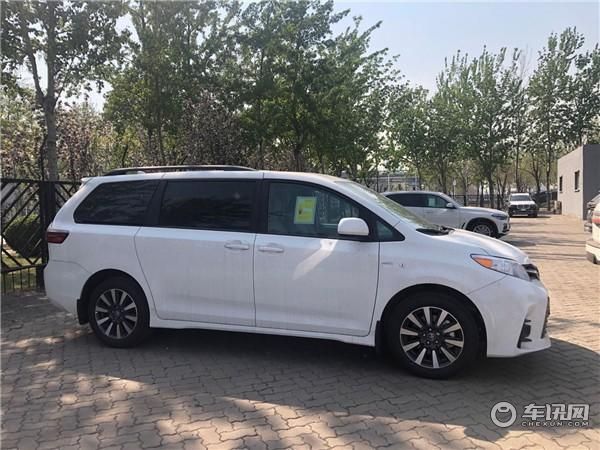 20款丰田塞纳两驱LE金秋钜惠 豪华升级 购车送精美装饰