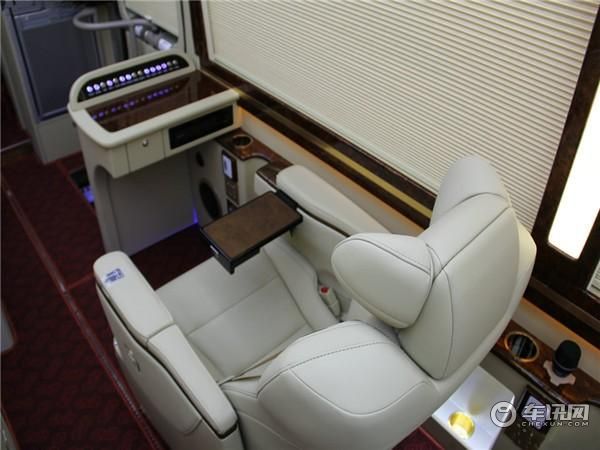 考斯特12座多少钱 进口考斯特12座报价