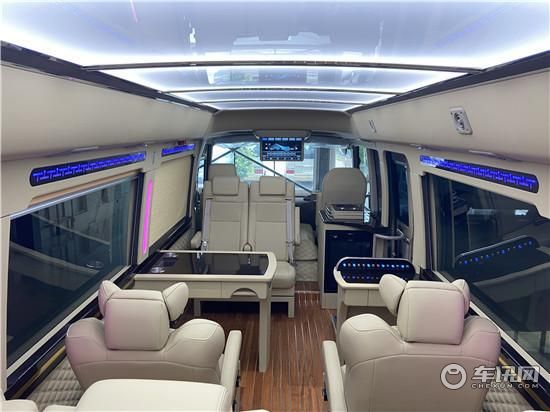 考斯特19座大巴多少钱 考斯特商务车报价