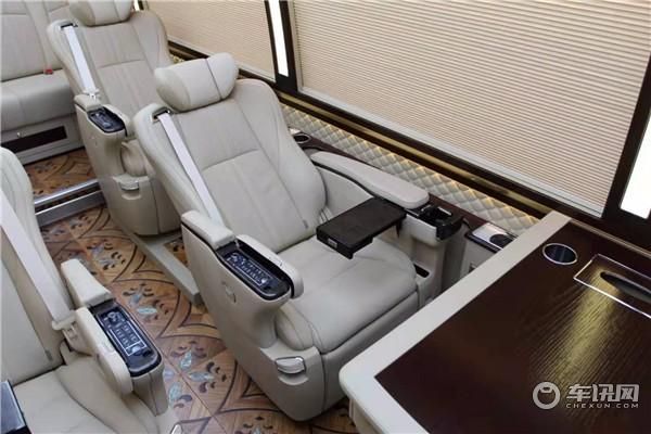 丰田考斯特12座顶配报价 配置参数价格