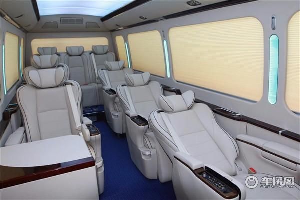 丰田考斯特12座报价 VIP12座顶配价格