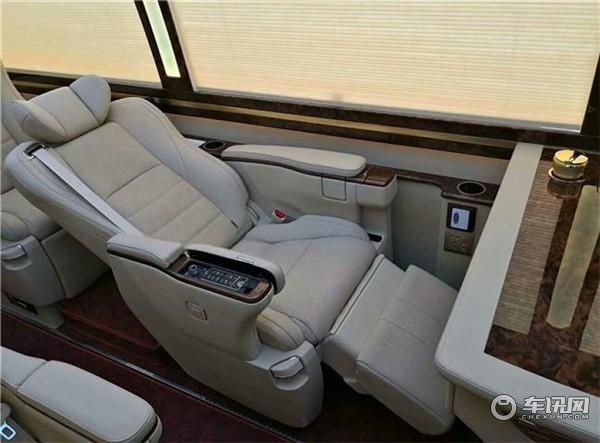 丰田考斯特10座价格 丰田考斯特价格