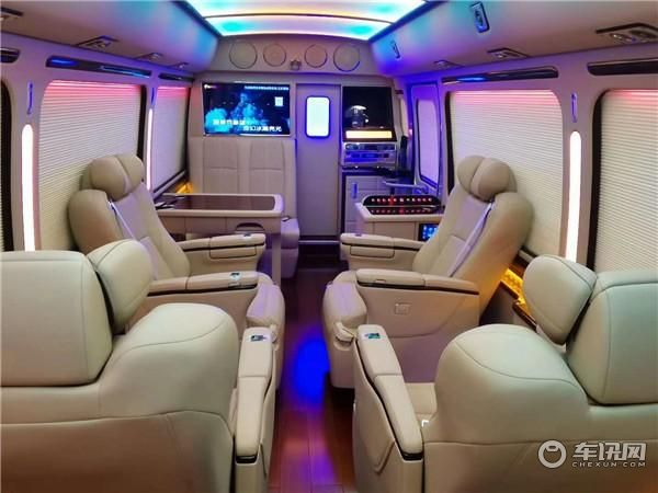 丰田考斯特10座价格 成都丰田考斯特价格