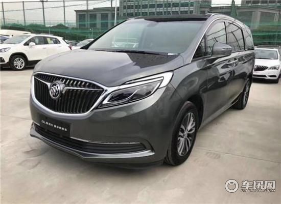 别克GL8价格降价 爆款王潮流街头