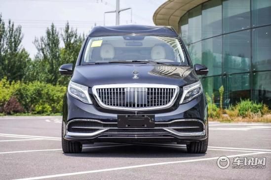 2020款奔驰V260L升级版迈巴赫 灵活自如一举容纳天下