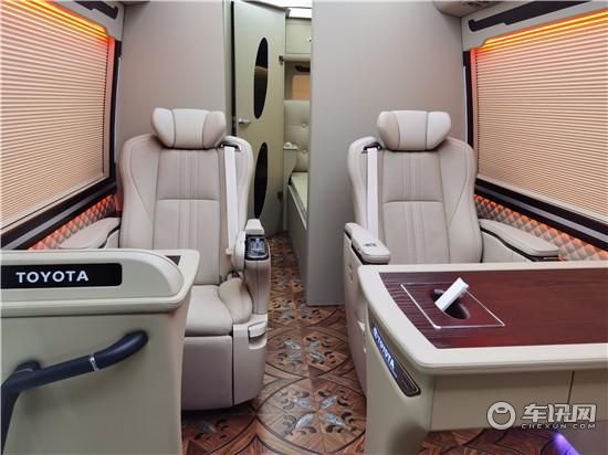 丰田考斯特房车款 考斯特7座房车价格