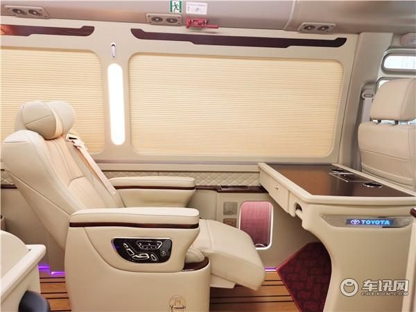 丰田考斯特12座多少钱-至尊版4.0报价