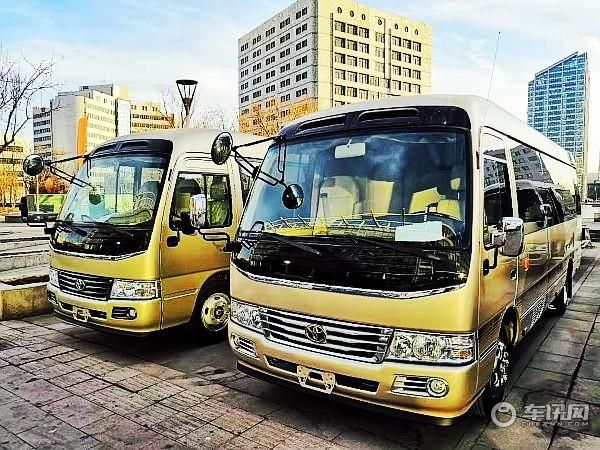 丰田考斯特12座豪华版价格现车图片报价