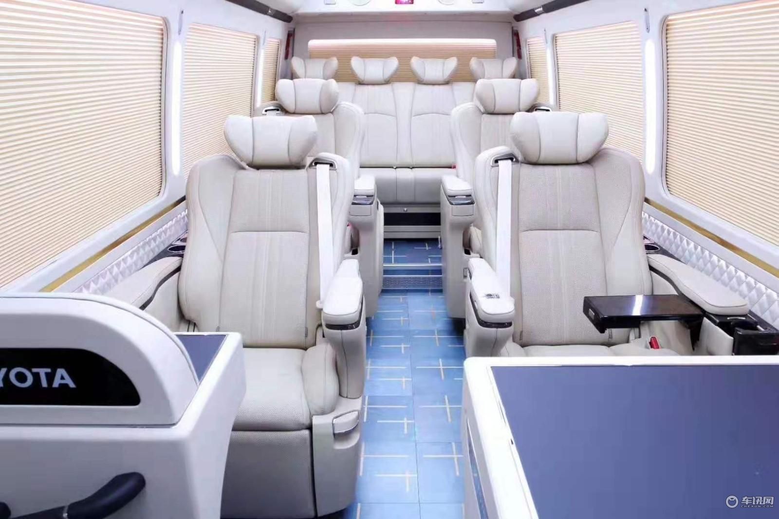 丰田考斯特11座价格 顶配考斯特多少钱