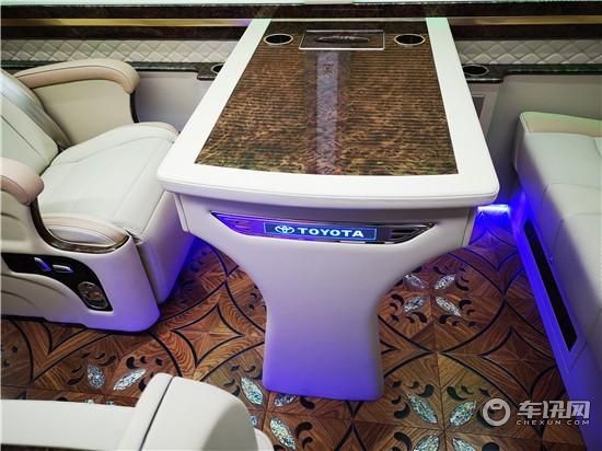 20款丰田考斯特改装 12座柯斯达售价