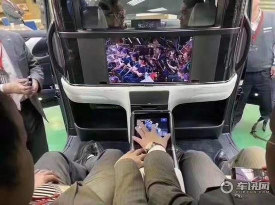 2020款雷克萨斯LM300h报价商务车豪华，顶级商务车