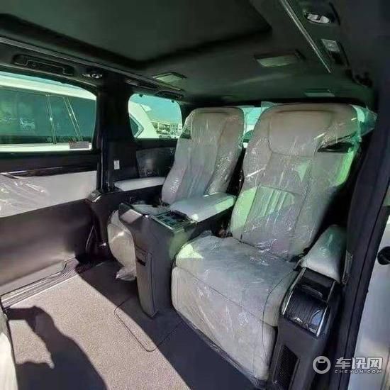 2020款雷克萨斯LM300h报价商务车豪华，顶级商务车