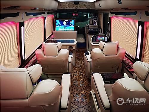 丰田考斯特13座多少钱/报价价格及图片