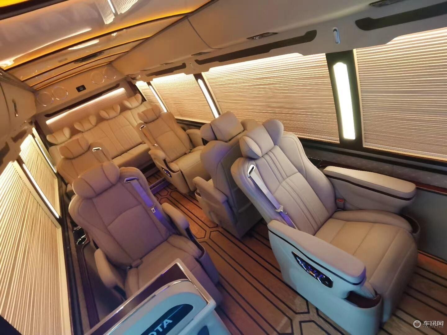 丰田考斯特10座多少钱 考斯特10座价格