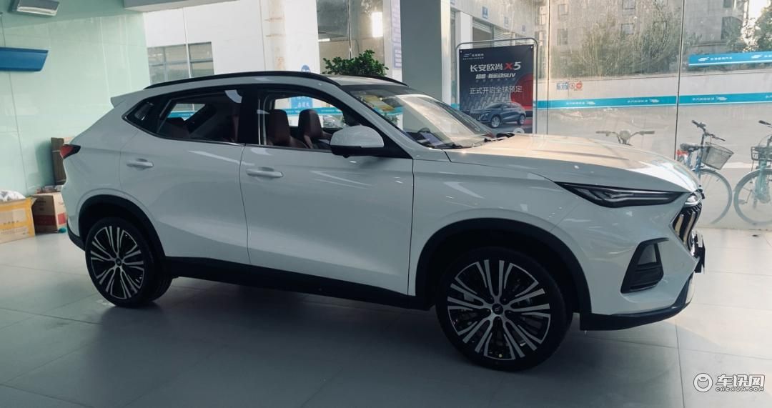 探店笔记｜预售6.99万起的SUV可以做成什么样？