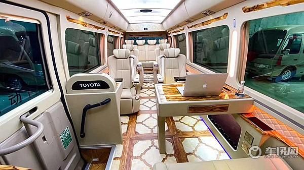 丰田考斯特12座旗舰版 考斯特12座价格