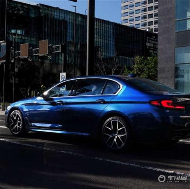 全新BMW5系改款上市 售价42.39万元起 