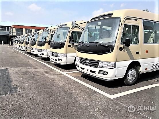 四川新款考斯特咨询16座柯斯达改装方案