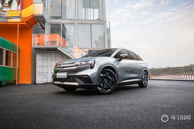 3.9秒加速破百，650km续航，广汽埃安LX还不满足，又升级了