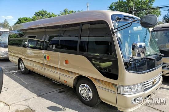 丰田考斯特10座豪华商务车4.0V6汽油版