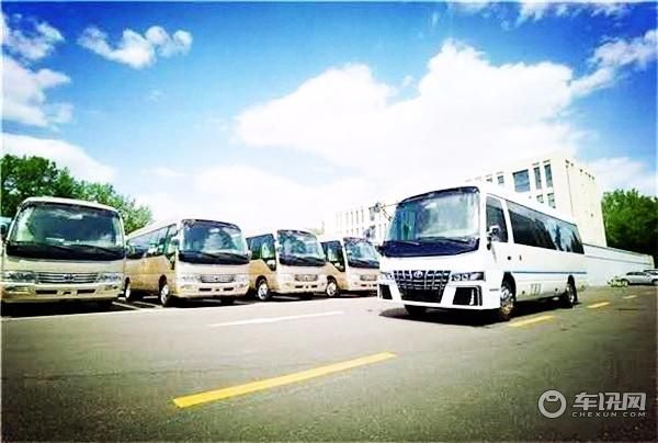 进口丰田考斯特12座价格豪华版报价一览表