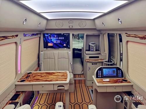 丰田考斯特11座价格 奢华版现车多少钱