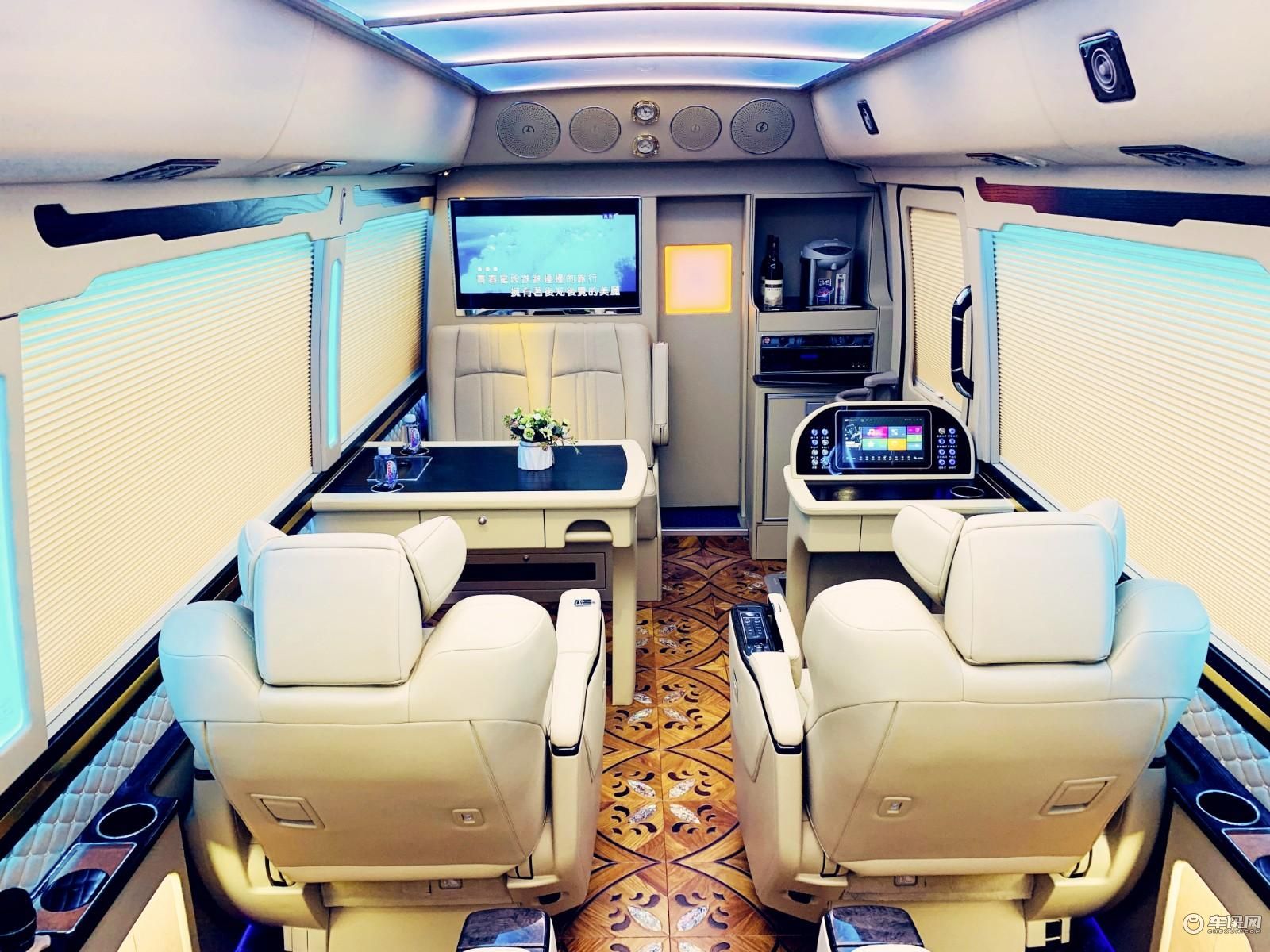 北京丰田考斯特旗舰店 考斯特改装厂直销多少钱