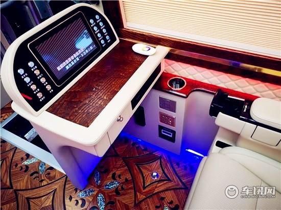 北京丰田考斯特旗舰店 考斯特改装厂直销多少钱