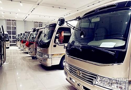 昆明丰田考斯特12座多少钱 昆明丰田考斯特店现车