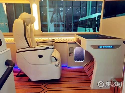 昆明丰田考斯特12座多少钱 昆明丰田考斯特店现车