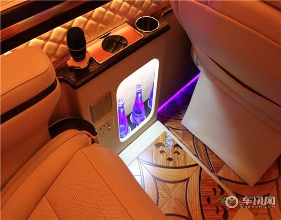 考斯特商务车价格20款考斯特商务车