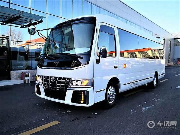 丰田考斯特12座多少钱能改装高配内饰