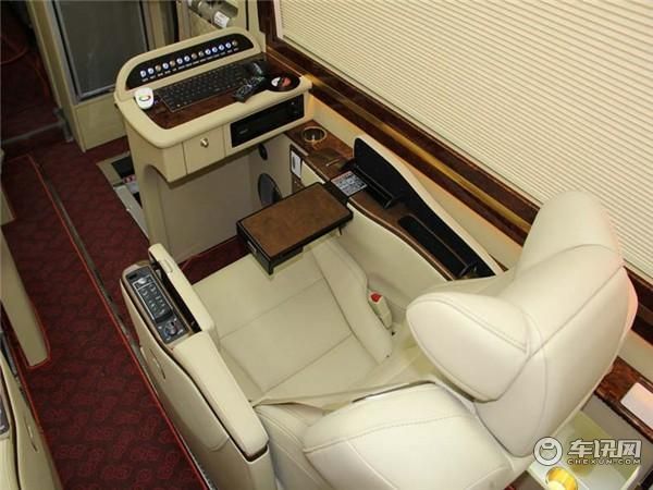 丰田考斯特9座房车 考斯特房车多少钱	