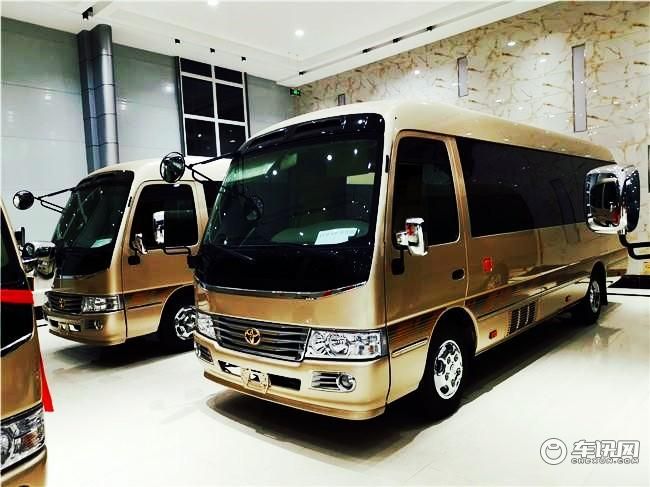 丰田考斯特12座多少钱 考斯特白色现车