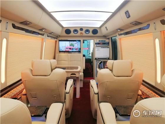 丰田考斯特12座多少钱 考斯特白色现车