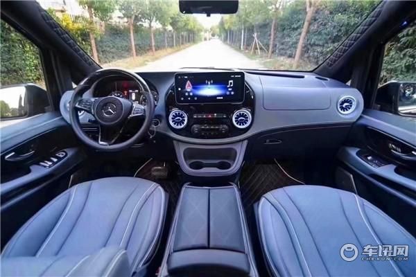 2020上海新款奔驰威霆商务车，改装威霆高顶七座商务车价格