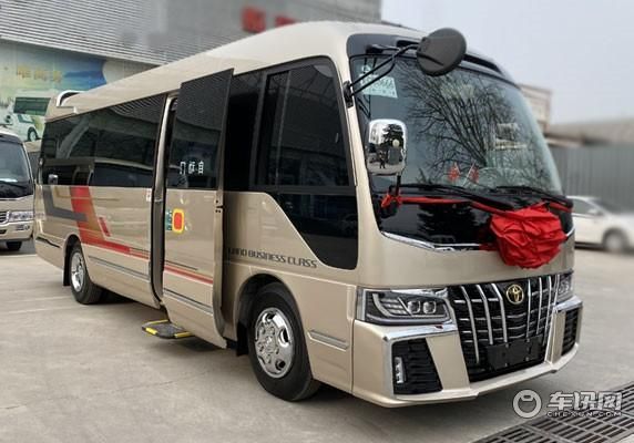 丰田考斯特12座改装商务接待用车超豪华