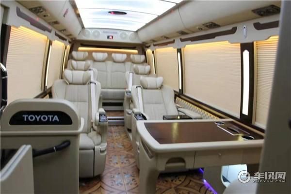 丰田考斯特12座最低价考斯特顶配现车价格 