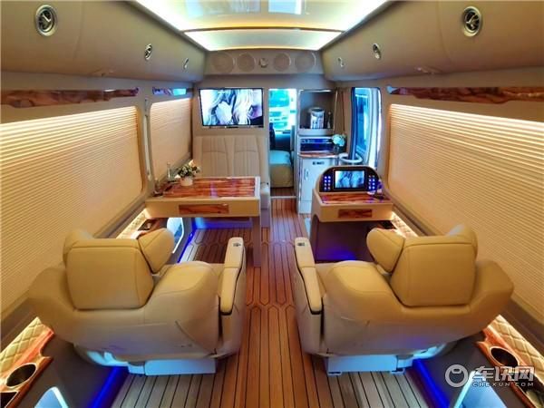 考斯特12座价格多少[丰田考斯特报价表]