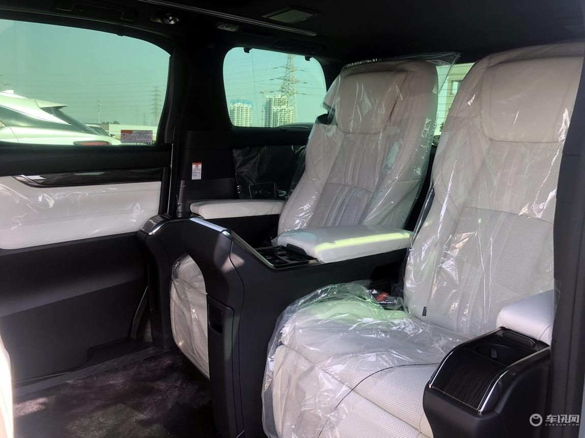 雷克萨斯LM300h四座报价精装纺锤形设计