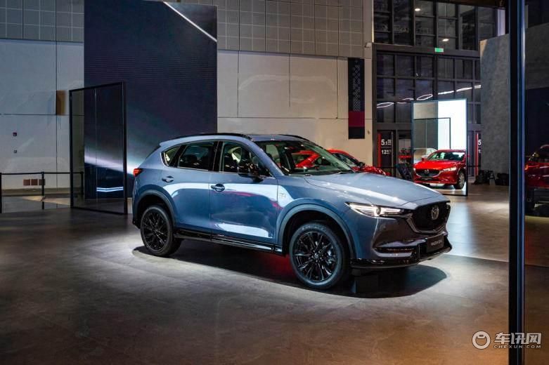 “ART OF LIGHT”马自达光影艺术车展 将汽车推向艺术的殿堂