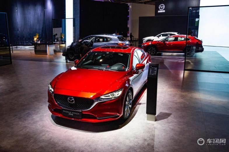 “ART OF LIGHT”马自达光影艺术车展 将汽车推向艺术的殿堂