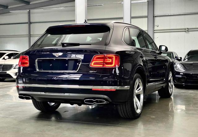 20款宾利添越3.0混动版现车 优惠售全国