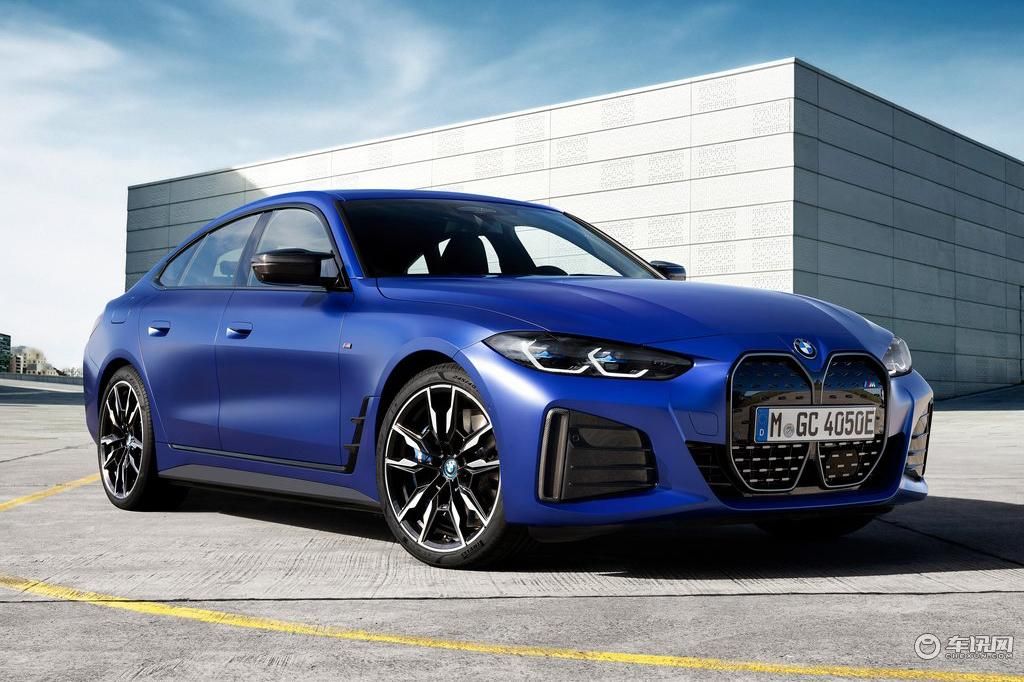 BMW-i4-2022-1024-03.jpg