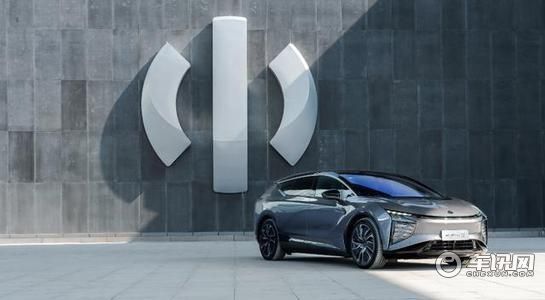 张京宇正式加盟华人运通任首席数字官